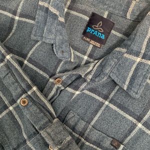 PRANA Men’s Size XL Blue Plaid‎ Thick Flannel Shirt Long Sleeve